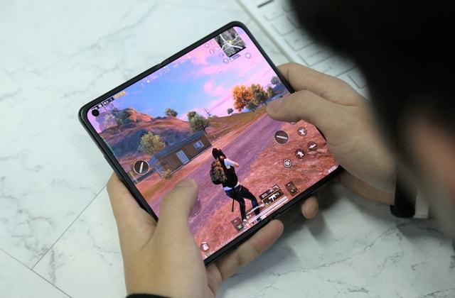 和平精英辅助【年兽一体直装】全图人物透视 掩体漏打变色 漏打锁死自瞄 无限距离自瞄 漏打弹道追踪 人物物资显示